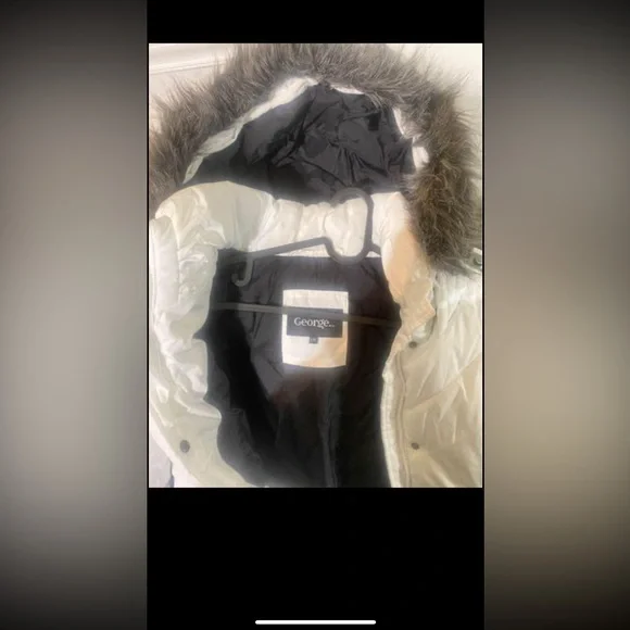 Winter jacket - Picture 1 of 3